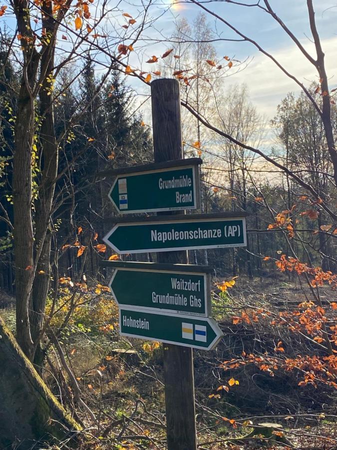 Am Fusse Zur Napoleonschanze Hohnstein Dış mekan fotoğraf